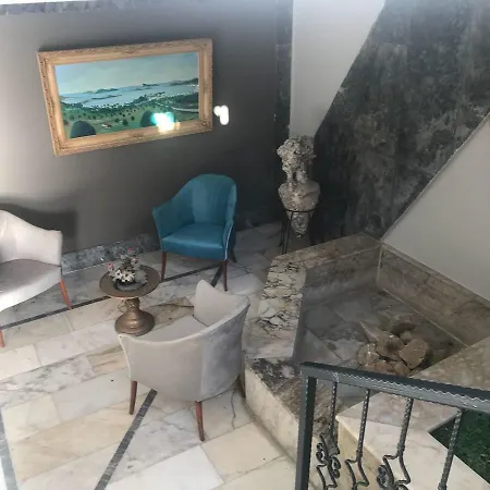 Hotel Leon